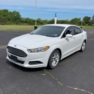 FORD FUSION SE - 1