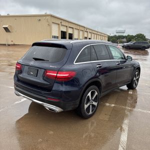 MERCEDES-BENZ GLC - 8