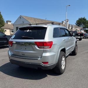 2011 JEEP GRAND CHEROKEE LAREDO photo 8