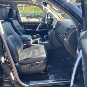 صورة 32 لـ 2017 Toyota LAND CRUISER BASE