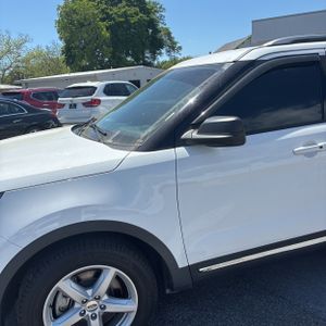 FORD EXPLORER XLT - 2