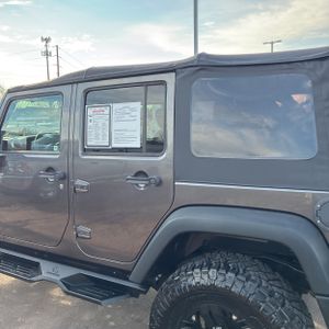 JEEP WRANGLER UNLIMITED SAHARA - 6