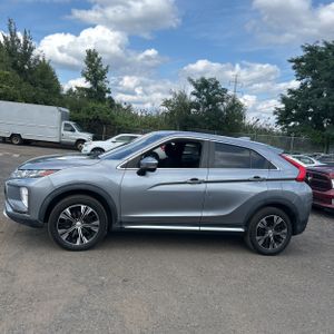 صورة 3 لـ 2019 Mitsubishi ECLIPSE CROSS SE