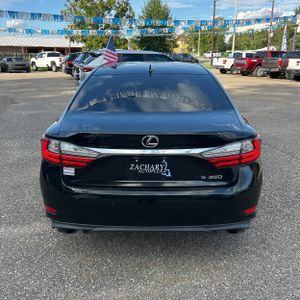 صورة 7 لـ 2018 Lexus ES 350 BASE