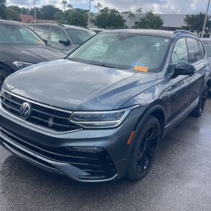 2024 Volkswagen TIGUAN SE R-LINE BLACK — фото 1