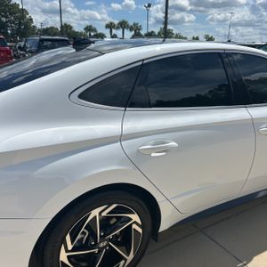 HYUNDAI SONATA SEL - 9