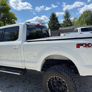 FORD F-250 SUPER DUTY LARIAT - 6