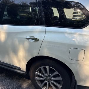 2015 Nissan PATHFINDER SL 照片 6