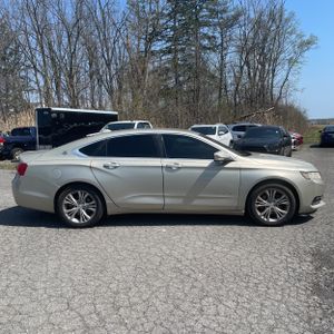 CHEVROLET IMPALA LT - 10