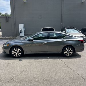 2019 Nissan ALTIMA 2.5 SV — фото 3