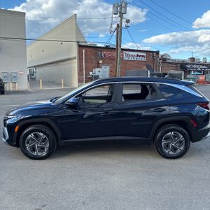 HYUNDAI TUCSON HYBRID BLUE - 3