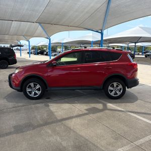 صورة 3 لـ 2014 Toyota RAV4 XLE