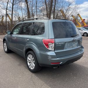 SUBARU FORESTER X PREMIUM - 5