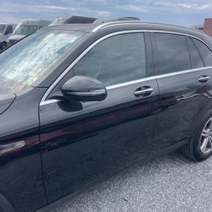 MERCEDES-BENZ GLC - 4