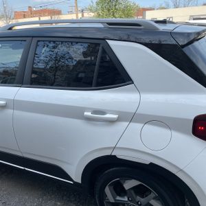 HYUNDAI VENUE LIMITED - 6