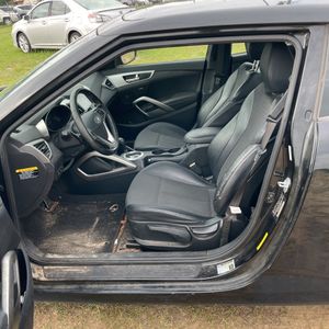 صورة مصغرة 32 لـ 2016 Hyundai VELOSTER BASE