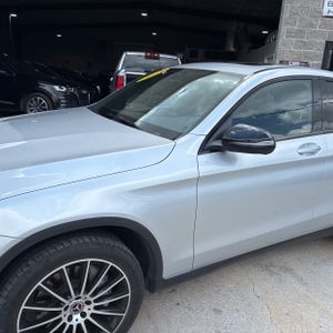 MERCEDES-BENZ GLC - 2