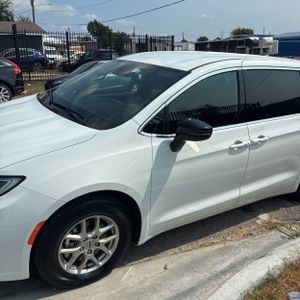 صورة 2 لـ 2025 Chrysler PACIFICA SELECT