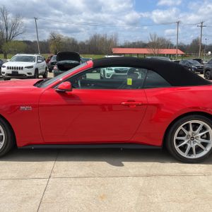 FORD MUSTANG GT PREMIUM - 4
