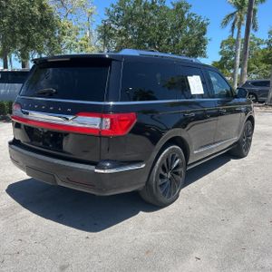 LINCOLN NAVIGATOR RESERVE - 8
