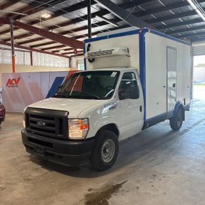 FORD E-350 CUTAWAY - 1