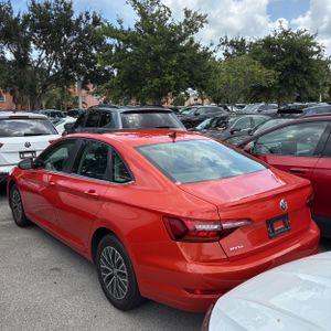 صورة 4 لـ 2019 Volkswagen JETTA SE