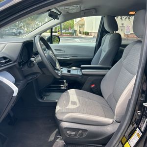 2025 Toyota SIENNA LE 8-PASSENGER 照片 31