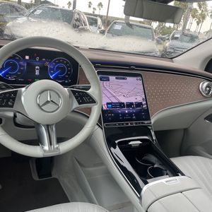 2023 Mercedes-BENZ EQE — миниатюра 36