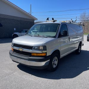 CHEVROLET EXPRESS 2500 - 1