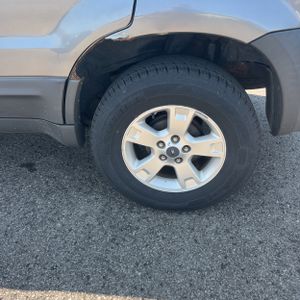 2007 FORD ESCAPE XLT 照片 18