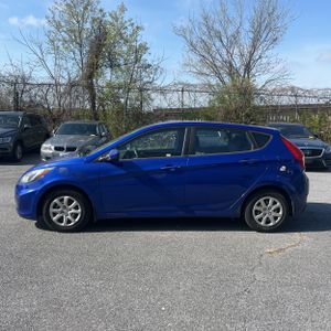 HYUNDAI ACCENT GS - 3