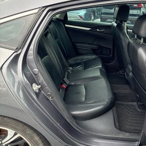 صورة 35 لـ 2016 Honda CIVIC TOURING