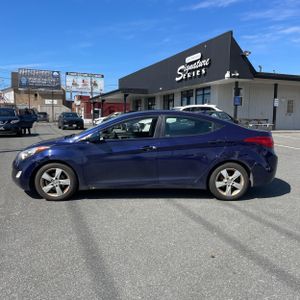 HYUNDAI ELANTRA GLS - 3