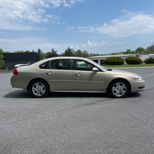 CHEVROLET IMPALA LT - 10