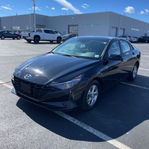 HYUNDAI ELANTRA SE - 1