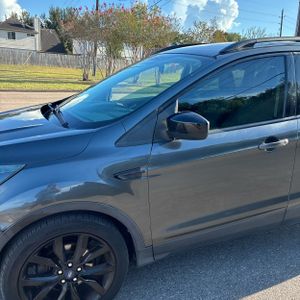 2018 FORD ESCAPE SE 照片 2