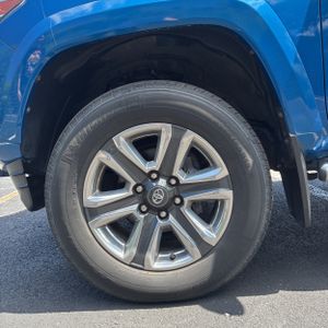 2018 Toyota TACOMA LIMITED — миниатюра 17