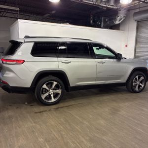 JEEP GRAND CHEROKEE L LIMITED - 10