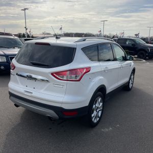 FORD ESCAPE TITANIUM - 8