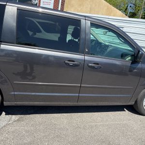 DODGE GRAND CARAVAN - 9