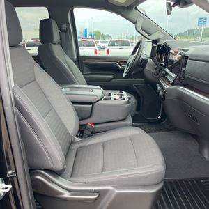 صورة مصغرة 37 لـ 2025 Chevrolet SILVERADO 1500 LT