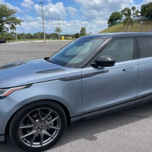 صورة 2 لـ 2022 LAND Rover RANGE ROVER VELAR P250 R-DYNAMIC S
