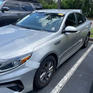 2020 KIA OPTIMA LX 照片 3