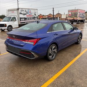 HYUNDAI ELANTRA LIMITED - 8