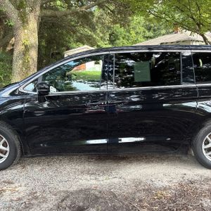 صورة 4 لـ 2025 Chrysler PACIFICA SELECT