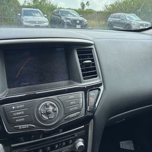 صورة مصغرة 40 لـ 2017 Nissan PATHFINDER S
