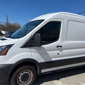 FORD TRANSIT 150 - 2