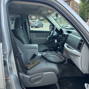 صورة مصغرة 33 لـ 2008 JEEP LIBERTY SPORT