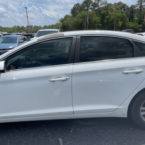 HYUNDAI SONATA SE - 3