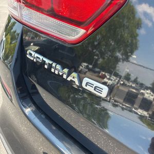2019 KIA OPTIMA LX — миниатюра 23